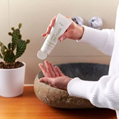 محتویات و نحوه مصرف ژل ماسک فوراور